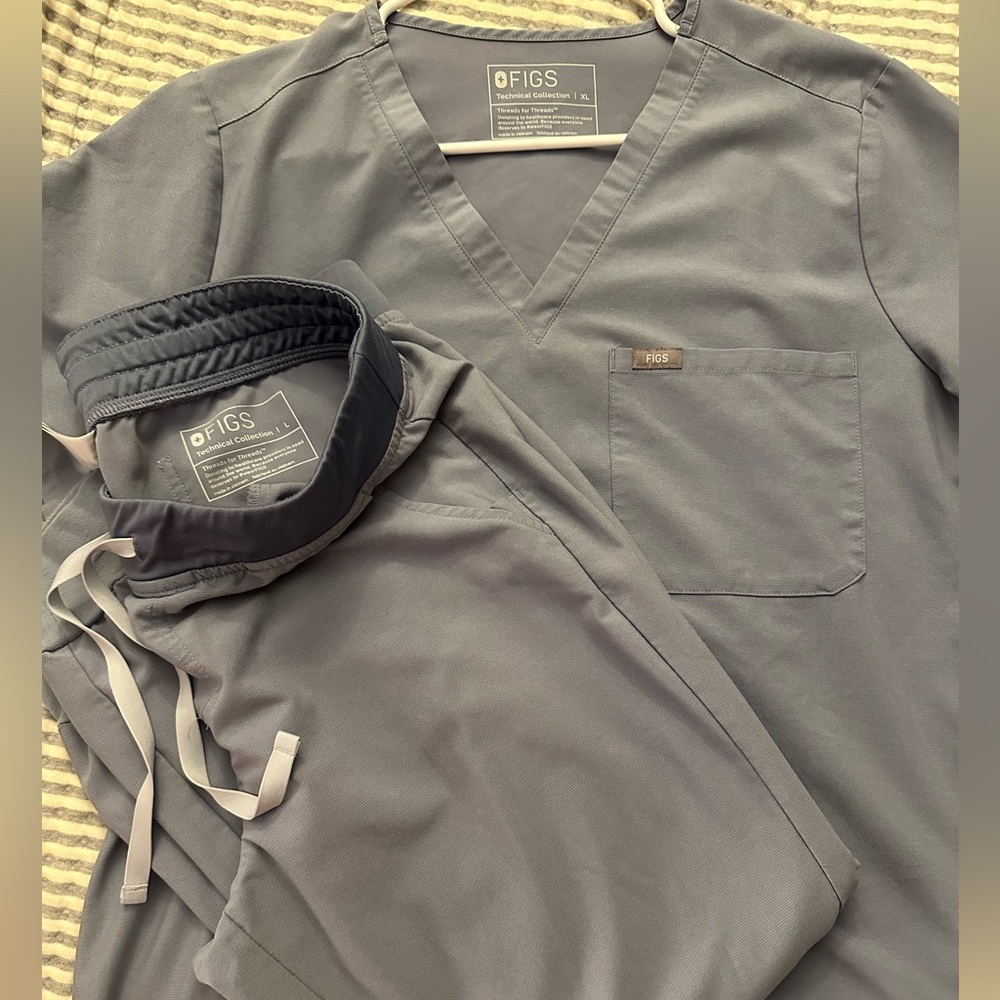 Figs Slate Blue Scrub Set